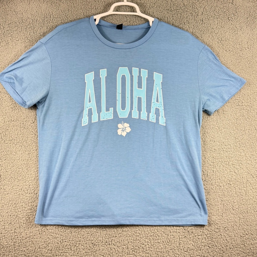 SHEIN Light‎ Blue Crewneck Tee